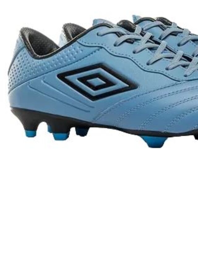 Conheca a Chuteira de Campo em couro Natural Umbro Tocco III